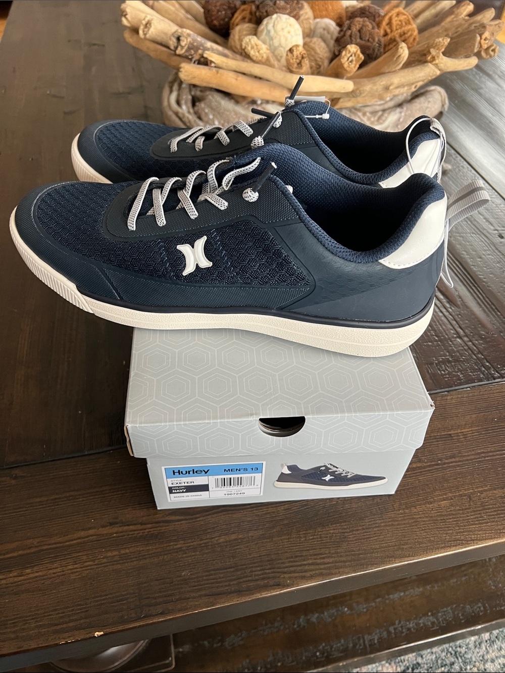 Hurley Navy and White Men’s Casual Sneakers Size 13